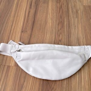 Set active Nude Belt Bag